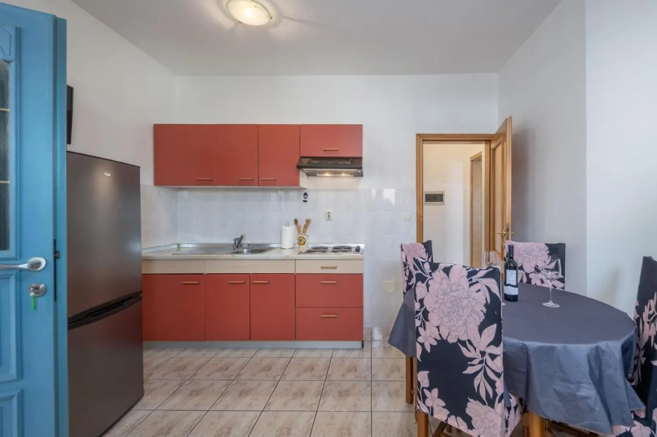 Apartment In Supetarska Draga With Sea View, Balcony, Air Conditioning, Wifi 3321-2 0*,  Croatia