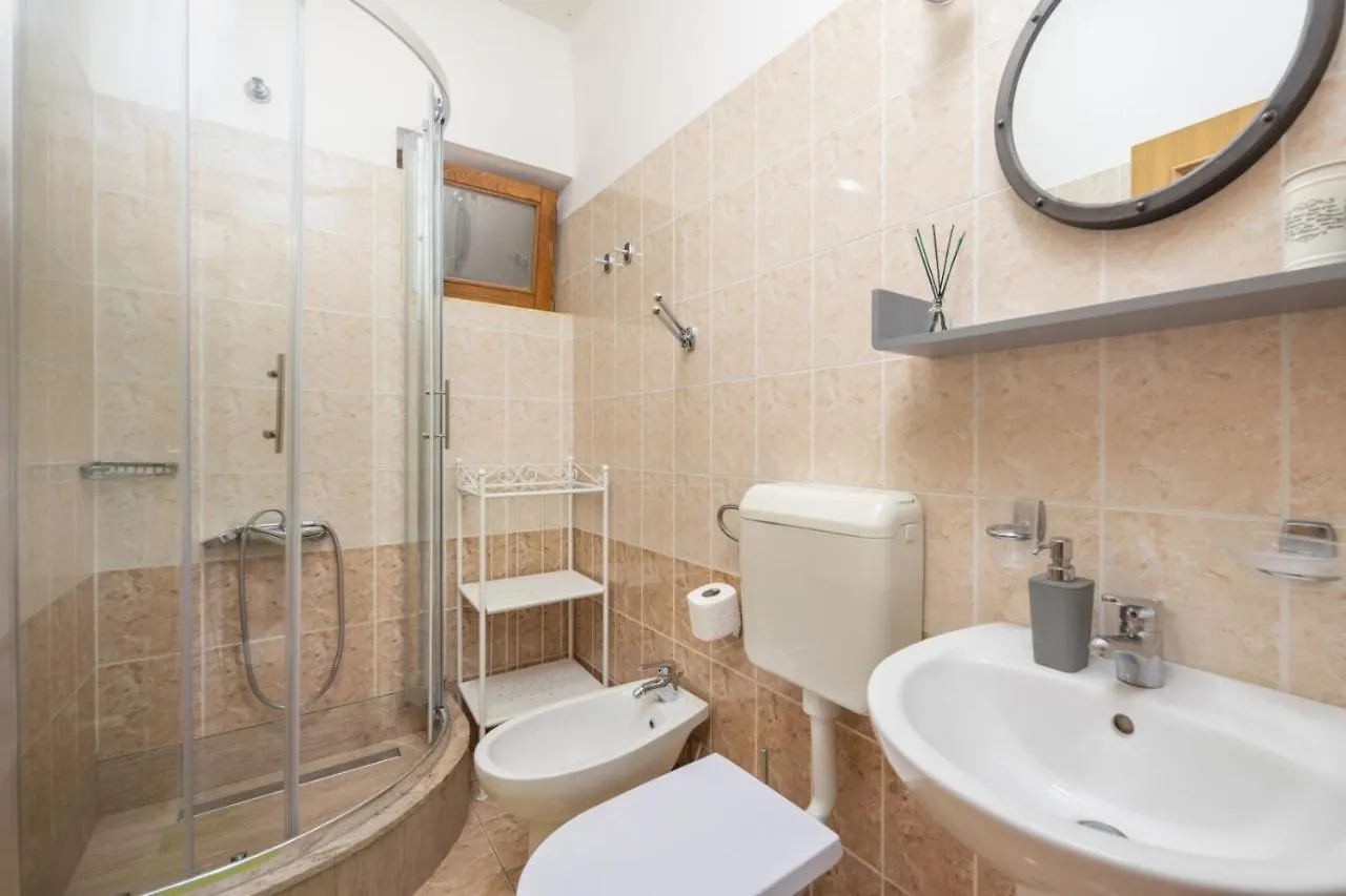 Apartment In Supetarska Draga With Sea View, Balcony, Air Conditioning, Wifi 3321-2 0*,