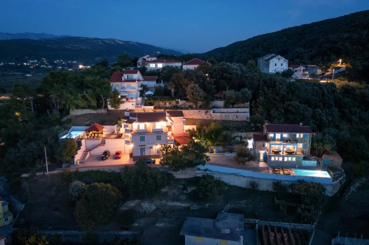 Apartment In Supetarska Draga With Sea View, Balcony, Air Conditioning, Wifi 3321-2